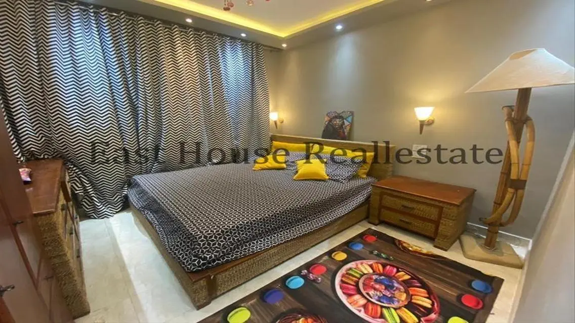 Luxury Apartment with Private Garden in a Prime Location