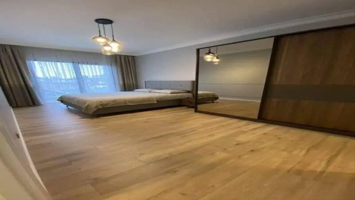 Luxury Apartment with Premium Amenities in Prime Location