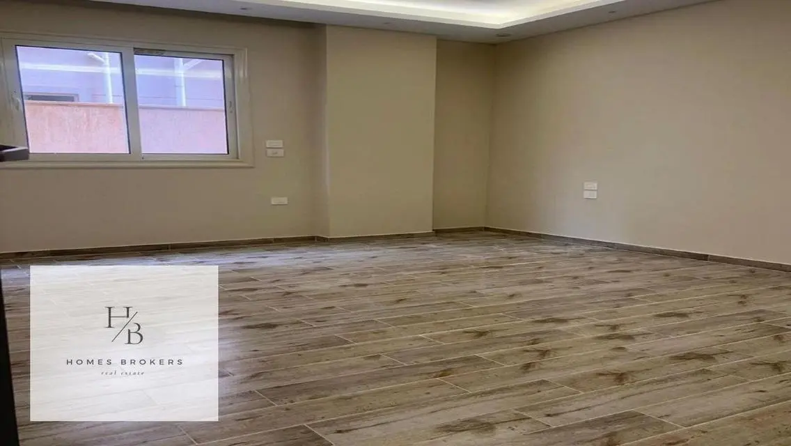 شقة فاخرة بمساحة متر مربع 350