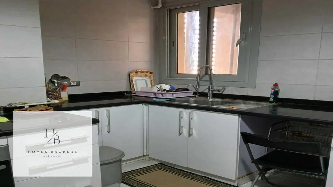 Luxury 3-Room Apartment for Rent with Scenic Views