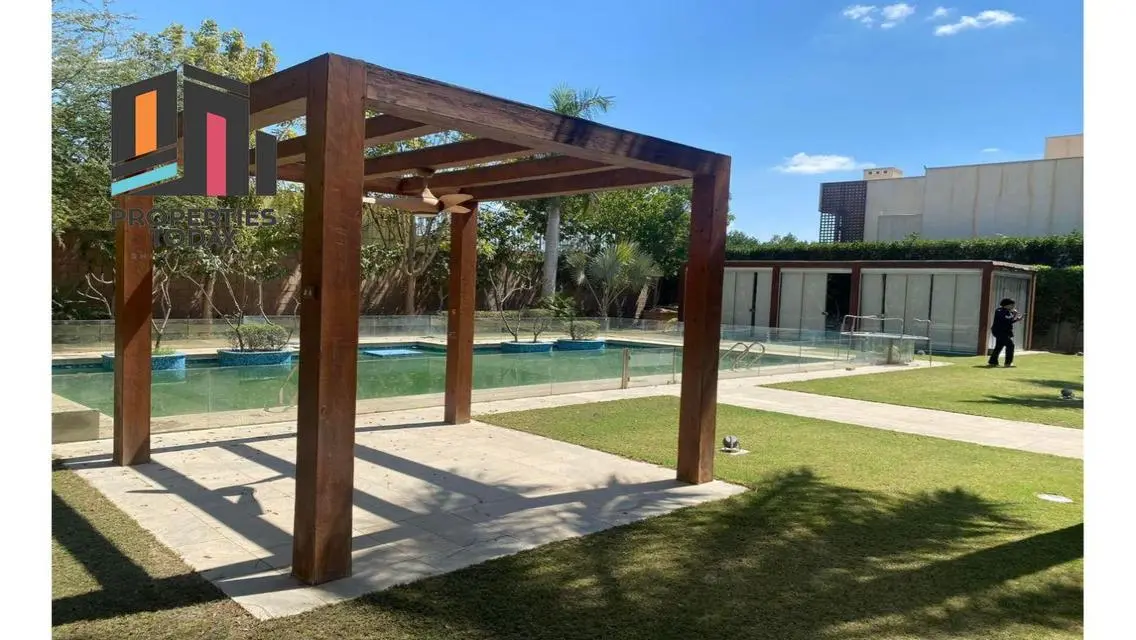 Luxury Villa 750 sqm with Private Garden and Pool