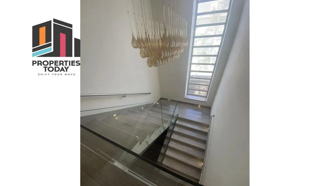 Luxury Villa 750 sqm with Private Garden and Pool