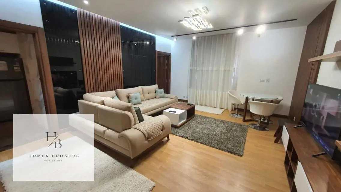 Luxury Apartment for Rent Overlooking Lakes