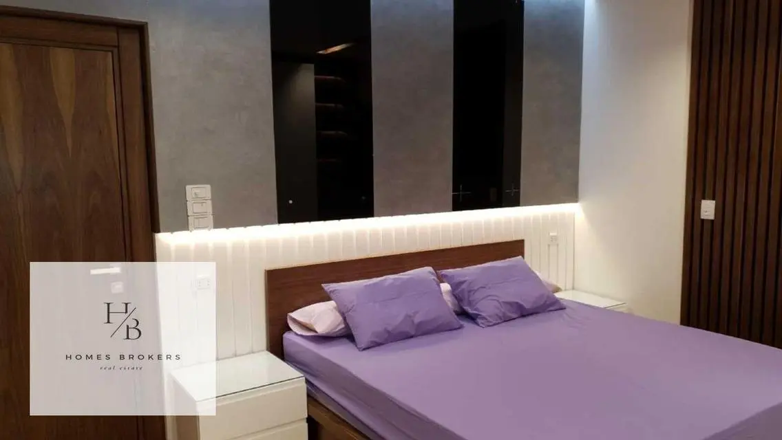 Luxury Apartment for Rent Overlooking Lakes
