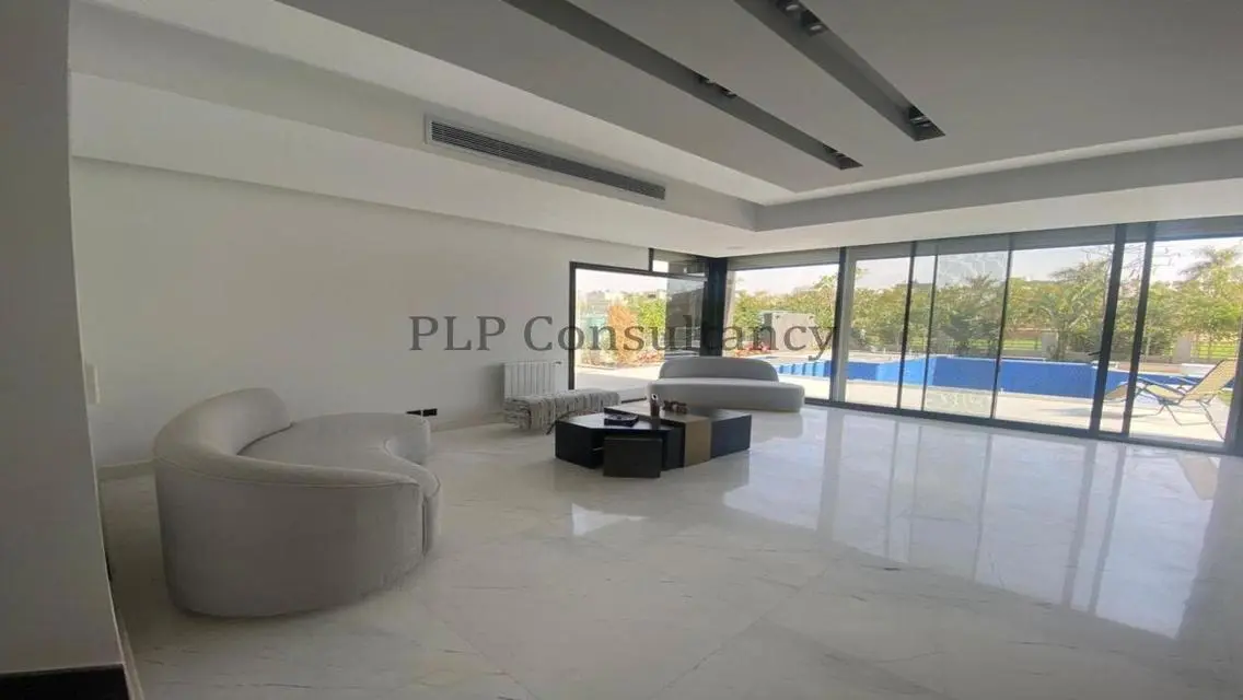 Luxurious Villa with Private Pool and Garden