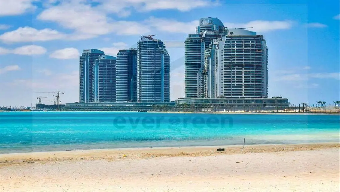شقة فاخرة بإطلالة على البحيرات في قلب المدينة