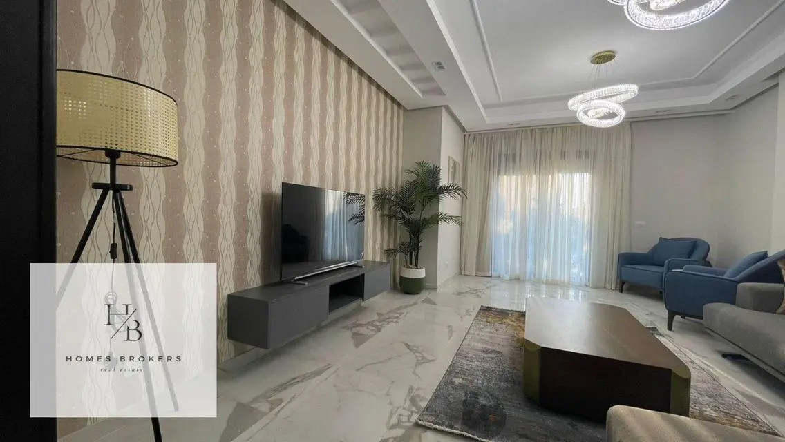 شقة فاخرة في Eastown Residences