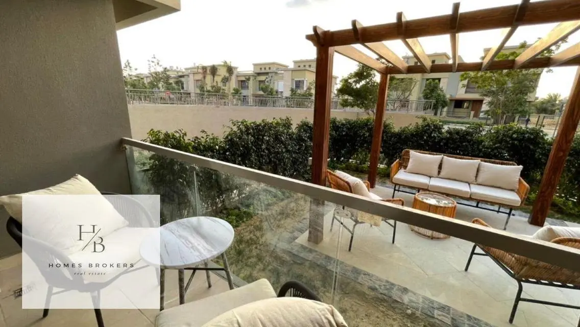 شقة فاخرة في Eastown Residences