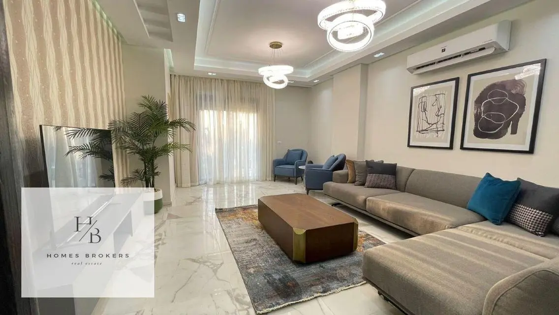 شقة فاخرة في Eastown Residences