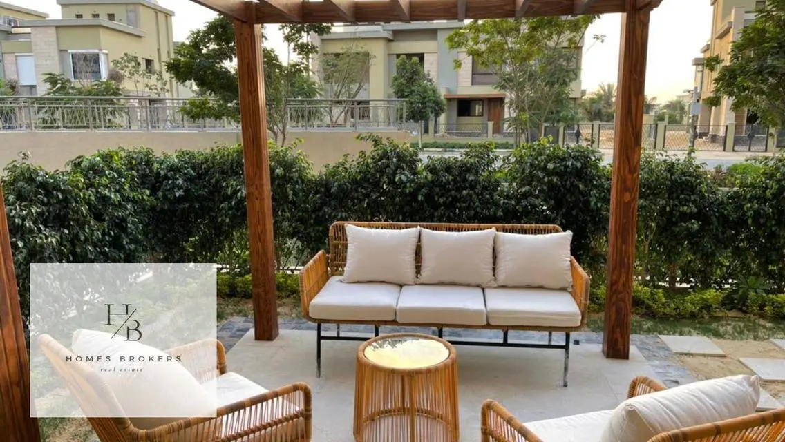 شقة فاخرة في Eastown Residences