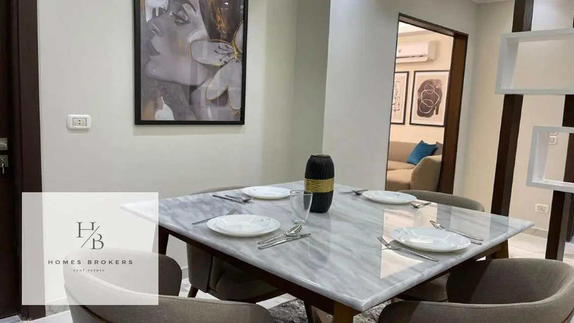 شقة فاخرة في Eastown Residences