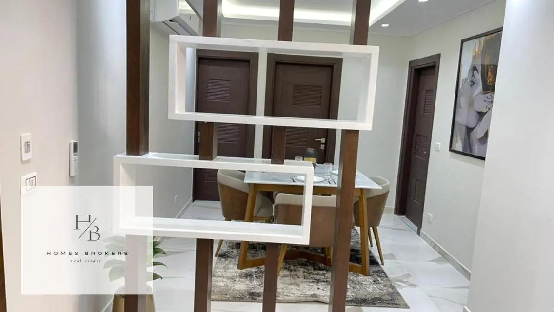 شقة فاخرة في Eastown Residences