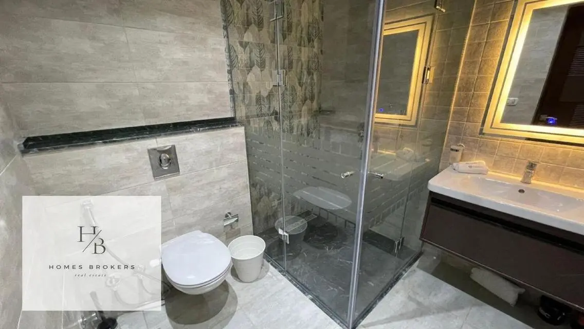 شقة فاخرة في Eastown Residences