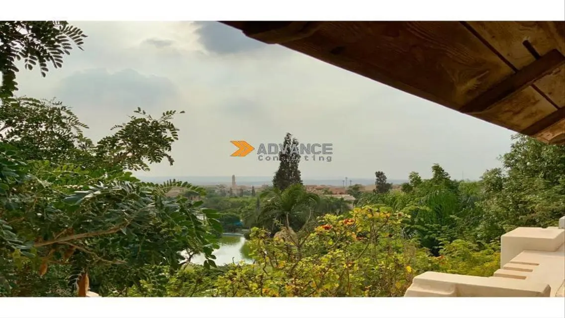 Luxury Villa with Full Amenities in the Heart of the City