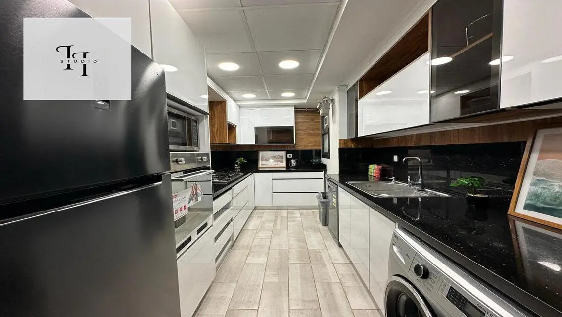 Luxury Apartment with Ideal Space in Prime Location