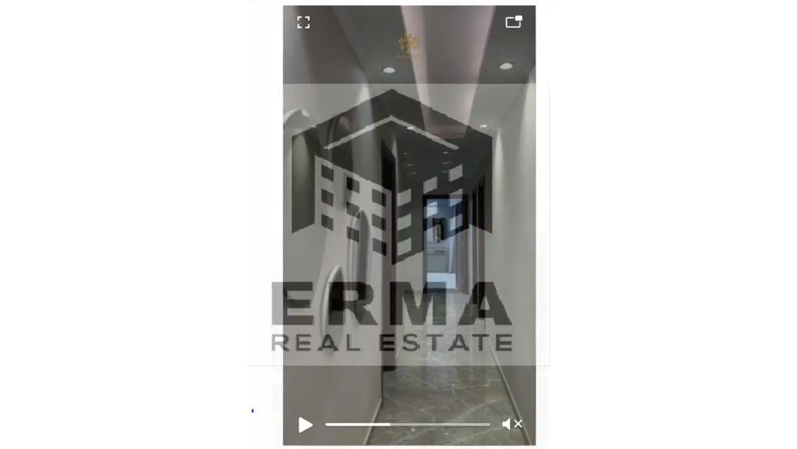 Luxurious 3 Bedroom Apartment with Private Pool and Garden