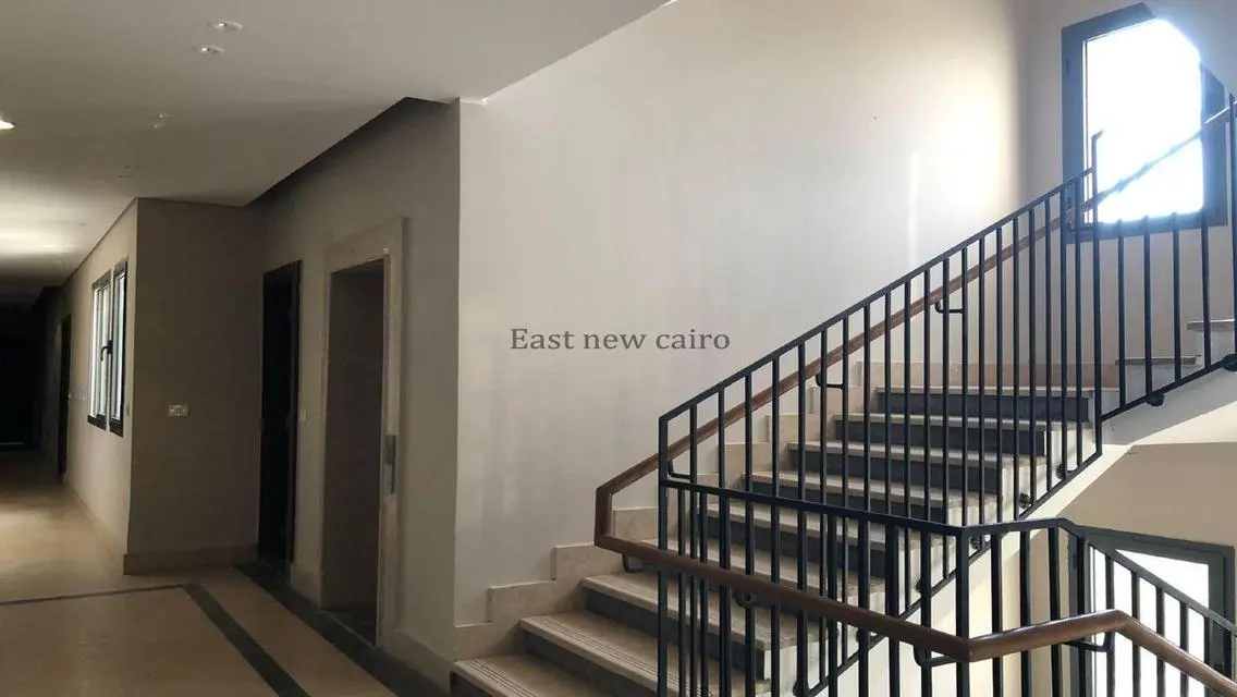 Luxury Apartment in V-Residence 200
