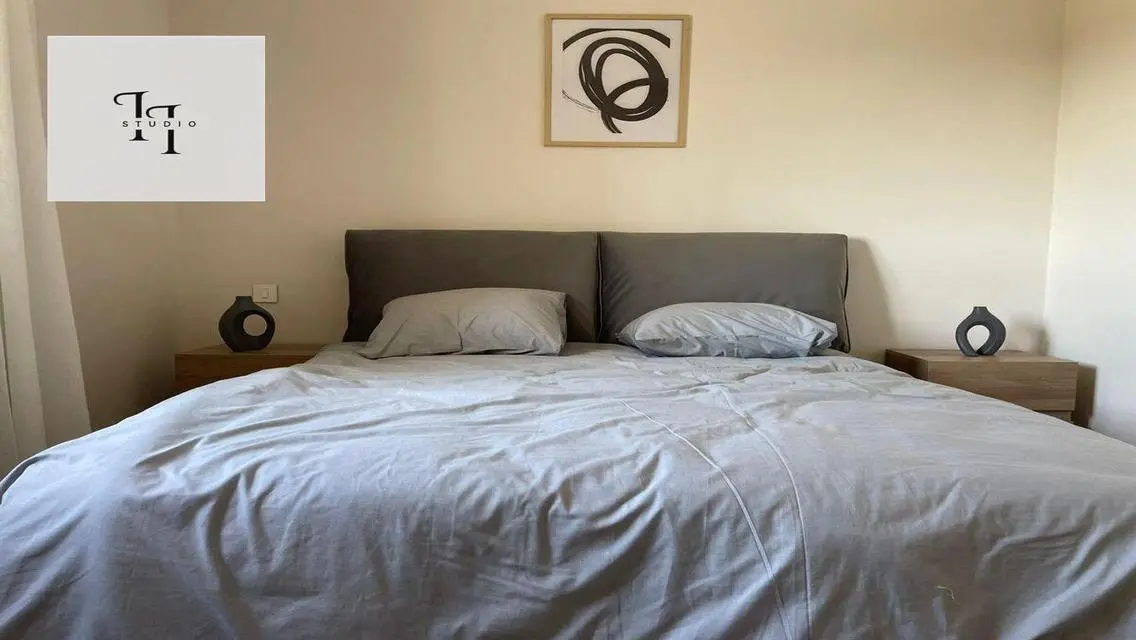 Spacious Apartment with Prime View and Amenities