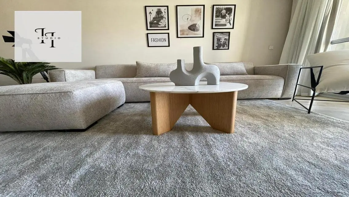 Spacious Apartment with Prime View and Amenities