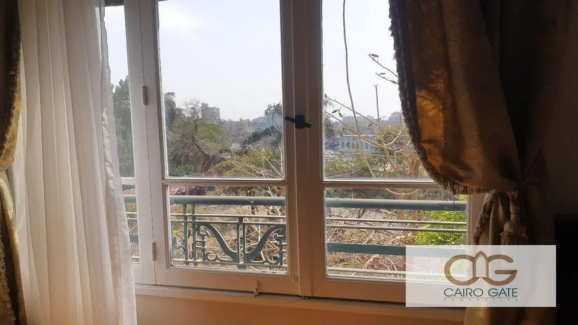 Spacious 4-Room Apartment with Nile View in Zamalek