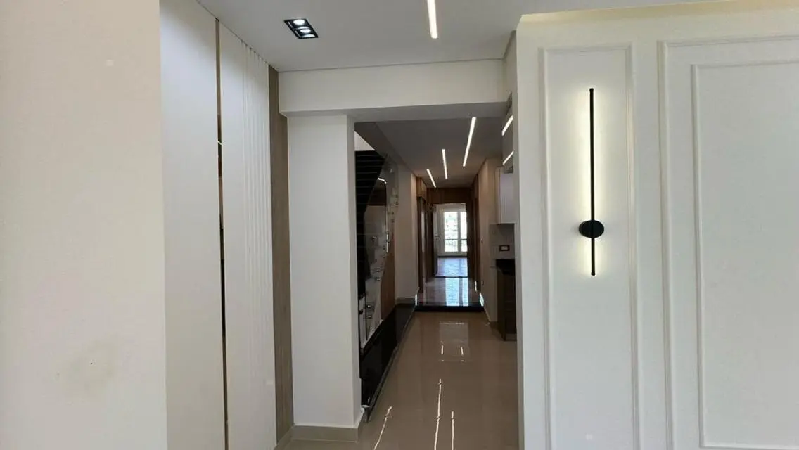 شقة فاخرة للإيجار في جولد مارك