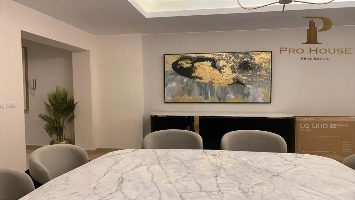 Luxury Apartment in Prime Location with 3 Bedrooms