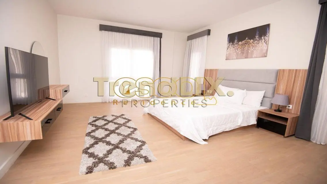 Luxury Apartment in Mivida with Scenic View