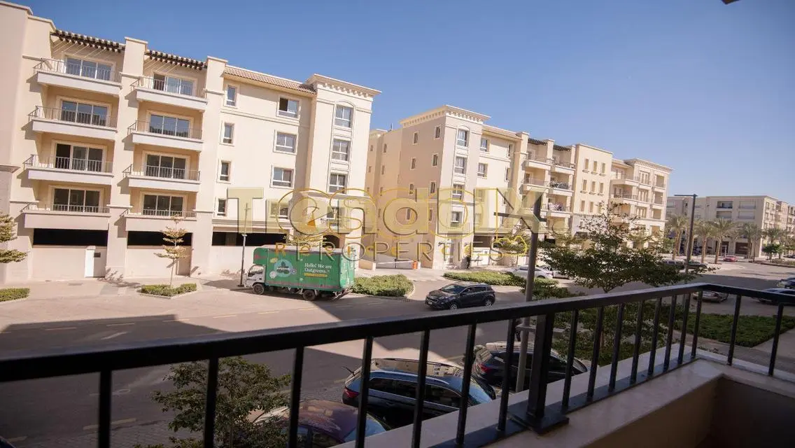 Luxury Apartment in Mivida with Scenic View