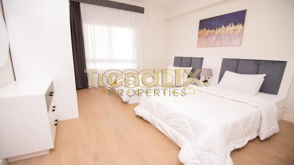 Luxury Apartment in Mivida with Scenic View