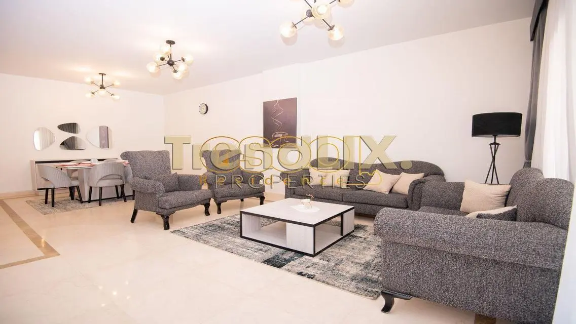 Luxury Apartment in Mivida with Scenic View