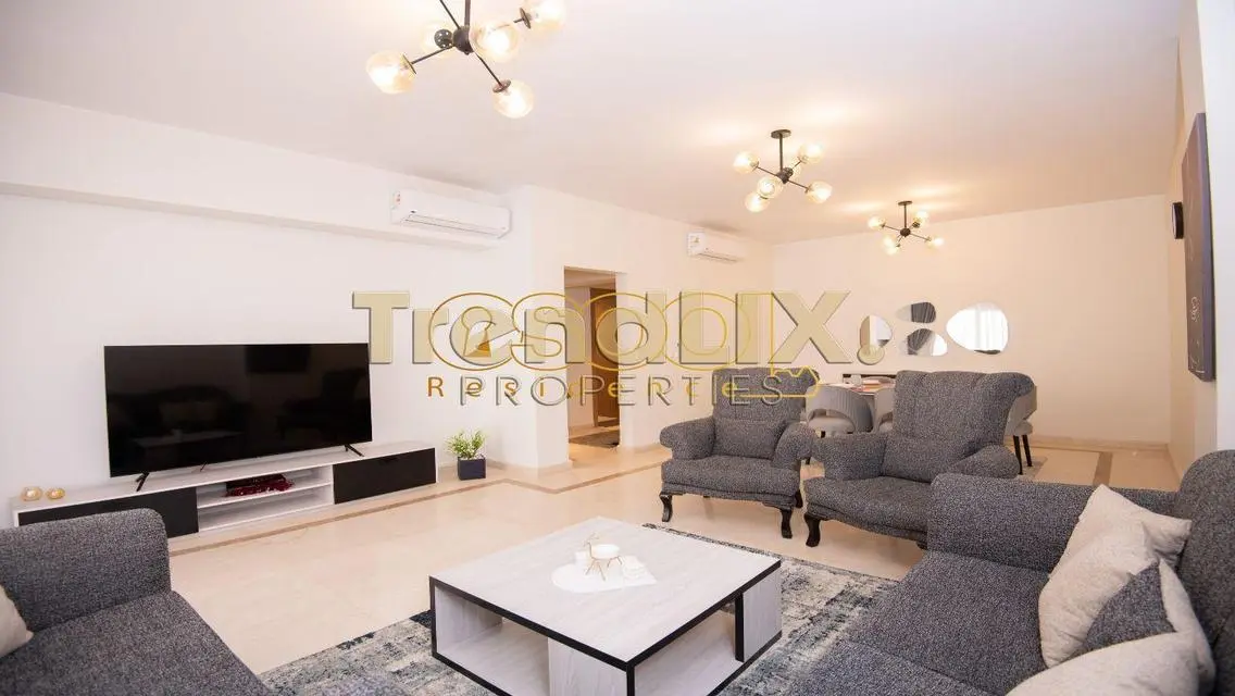 Luxury Apartment in Mivida with Scenic View
