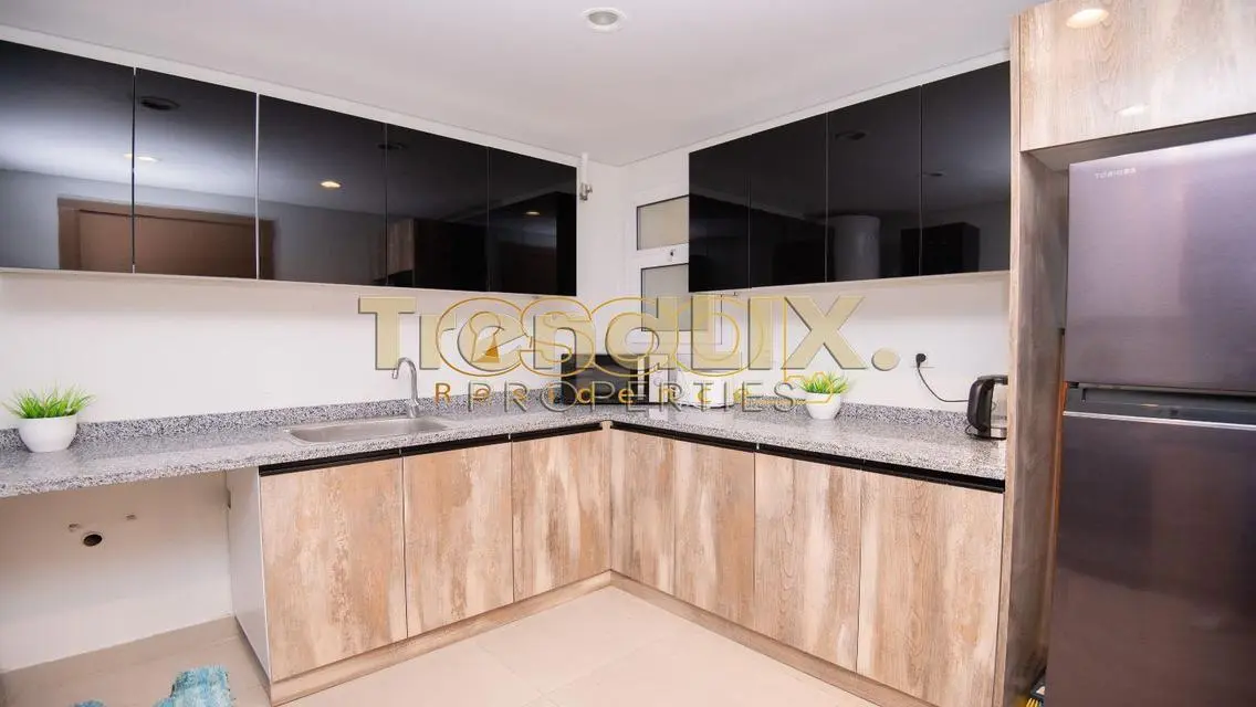 Luxury Apartment in Mivida with Scenic View