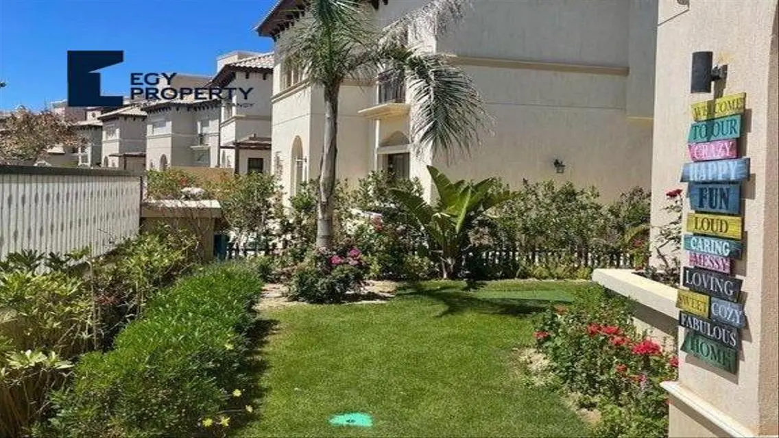 Luxury Villa for Sale with Private Pool and Garden in the Heart of the City