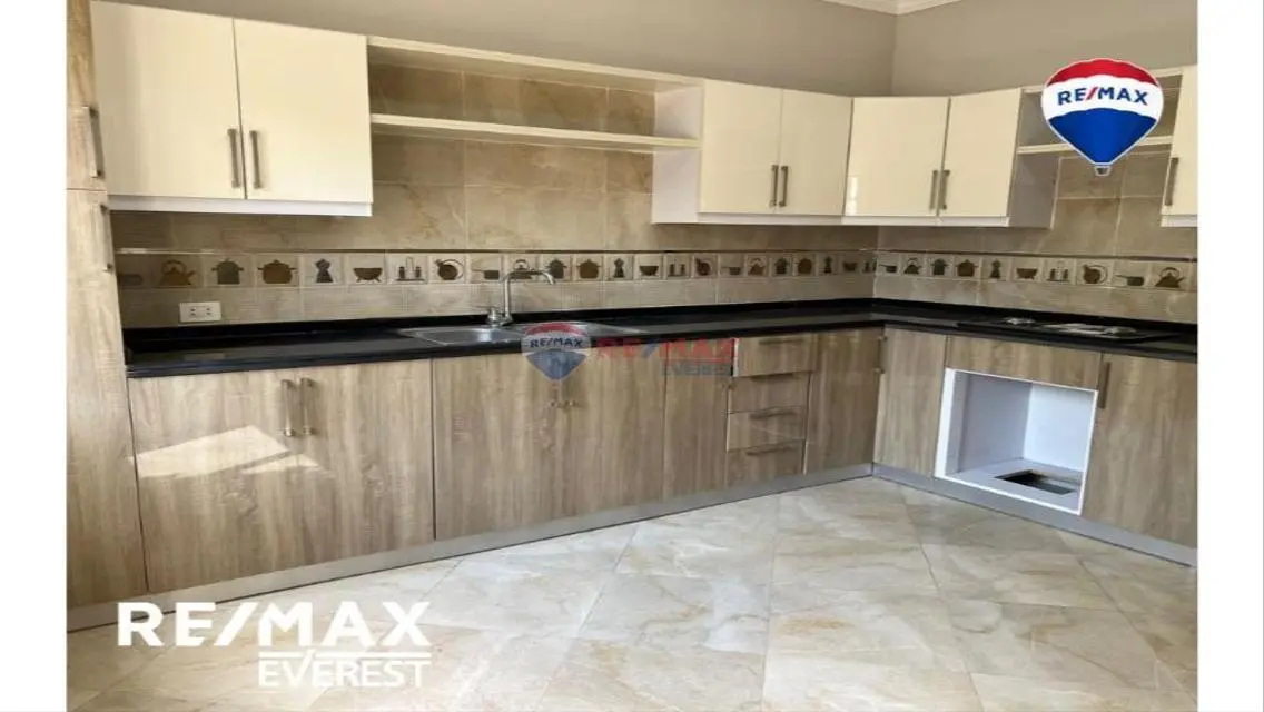 Luxury Villa for Sale with Private Garden and Pool