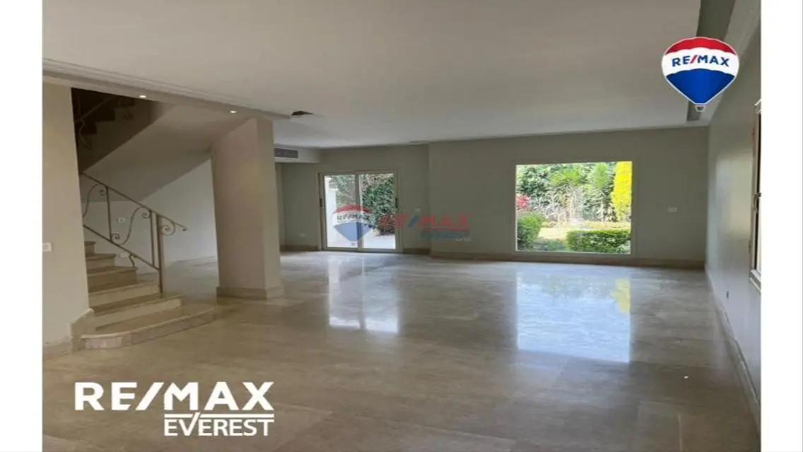 Luxury Villa for Sale with Private Garden and Pool
