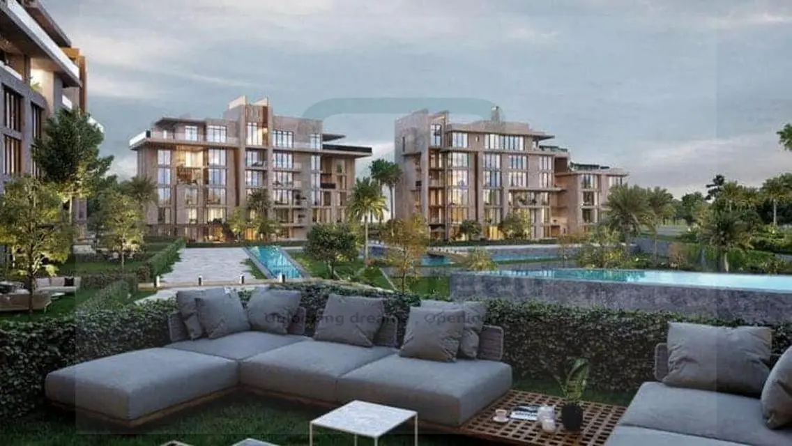 Luxury Apartment with Stunning Lake View