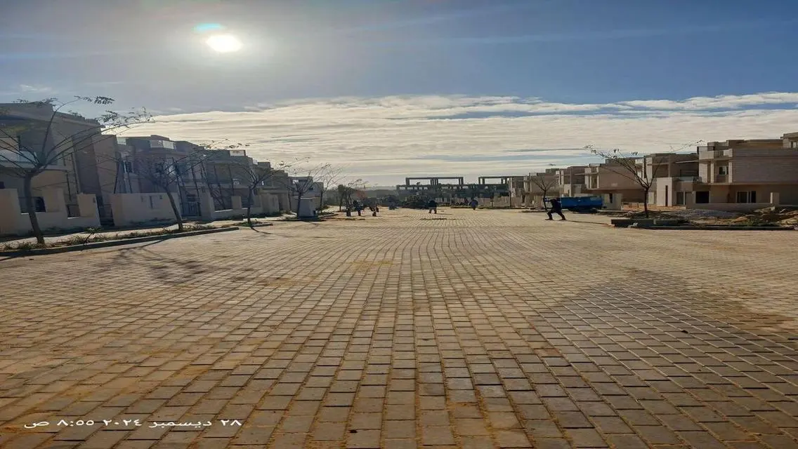 فيلا فاخرة مميزة للإيجار في موقع رائع