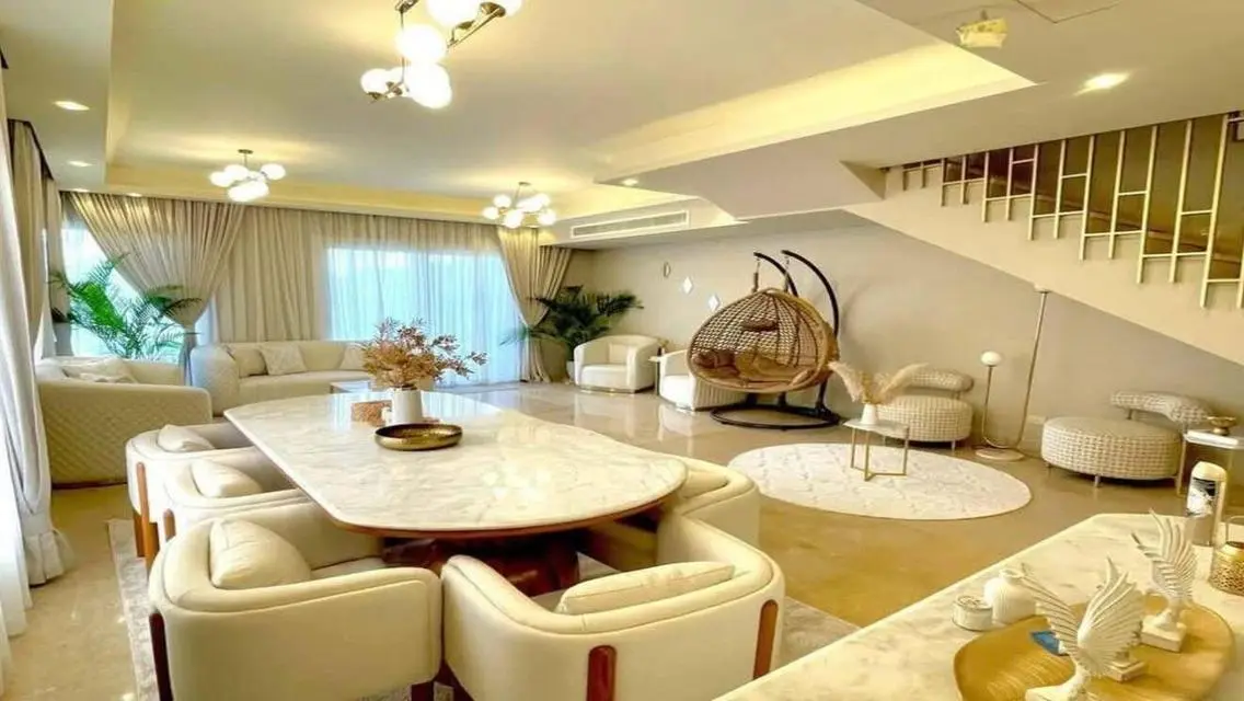 Luxurious Apartment with Ample Space and All Amenities
