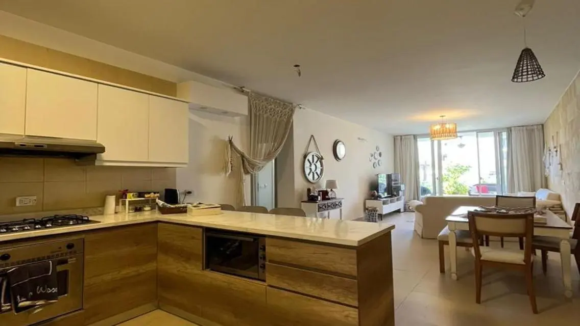 Luxury Apartment in the Heart of the City with Private Garden