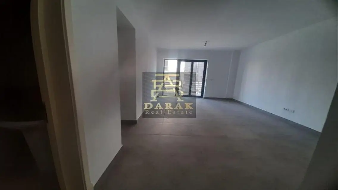 شقة فاخرة في77-B8 بمساحة متر