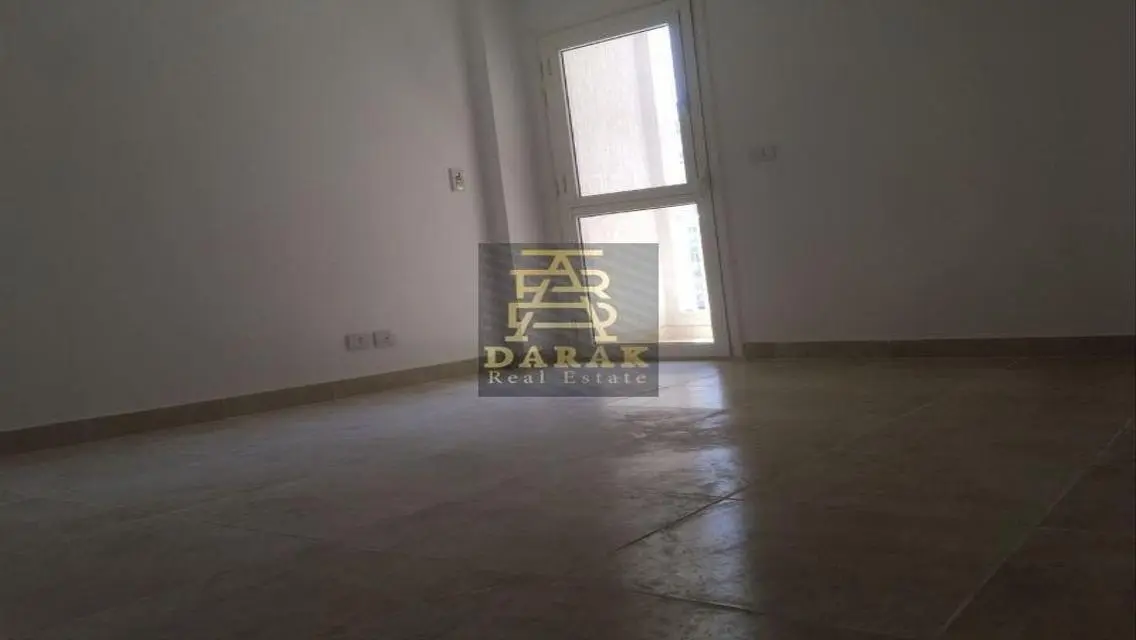 شقة فاخرة 84-B12 للبيع