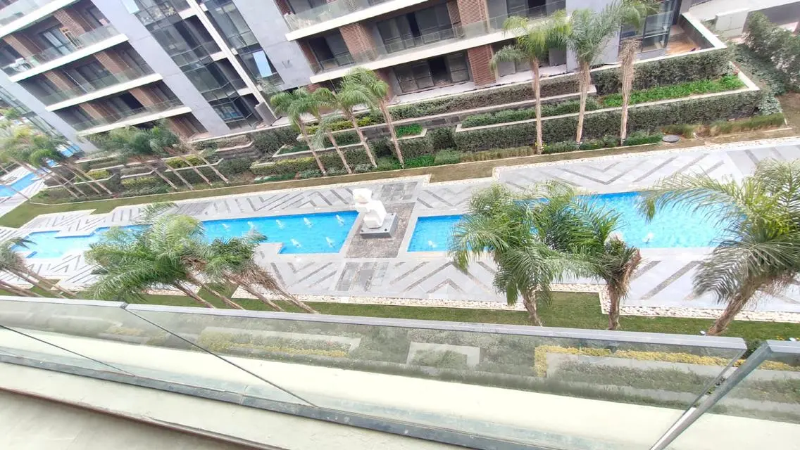 Luxury Apartment with Lake View - 40000 EGP