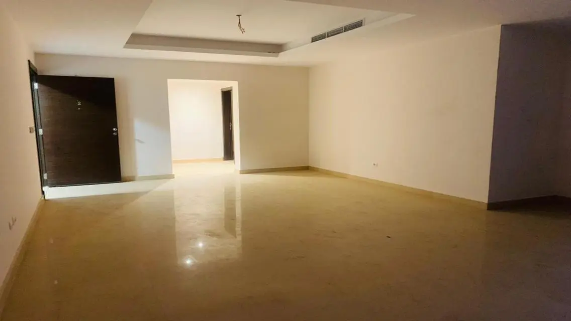 Luxurious Villa with Private Garden and Shared Pool - 21,500,000 EGP