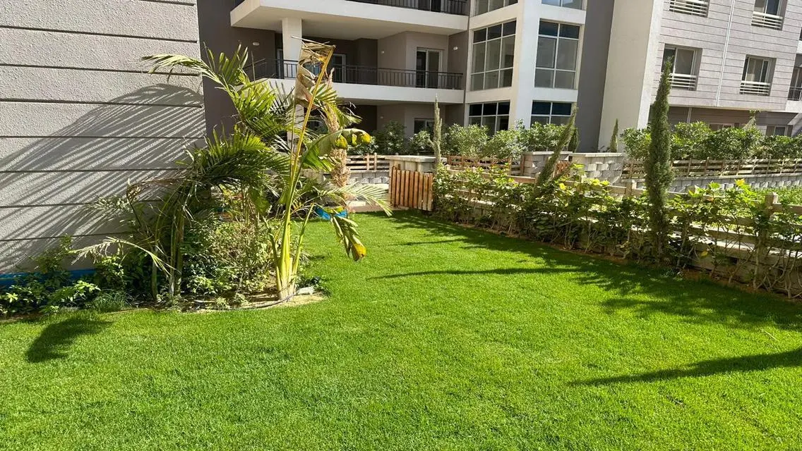 Luxurious Villa with Private Garden and Shared Pool - 21,500,000 EGP