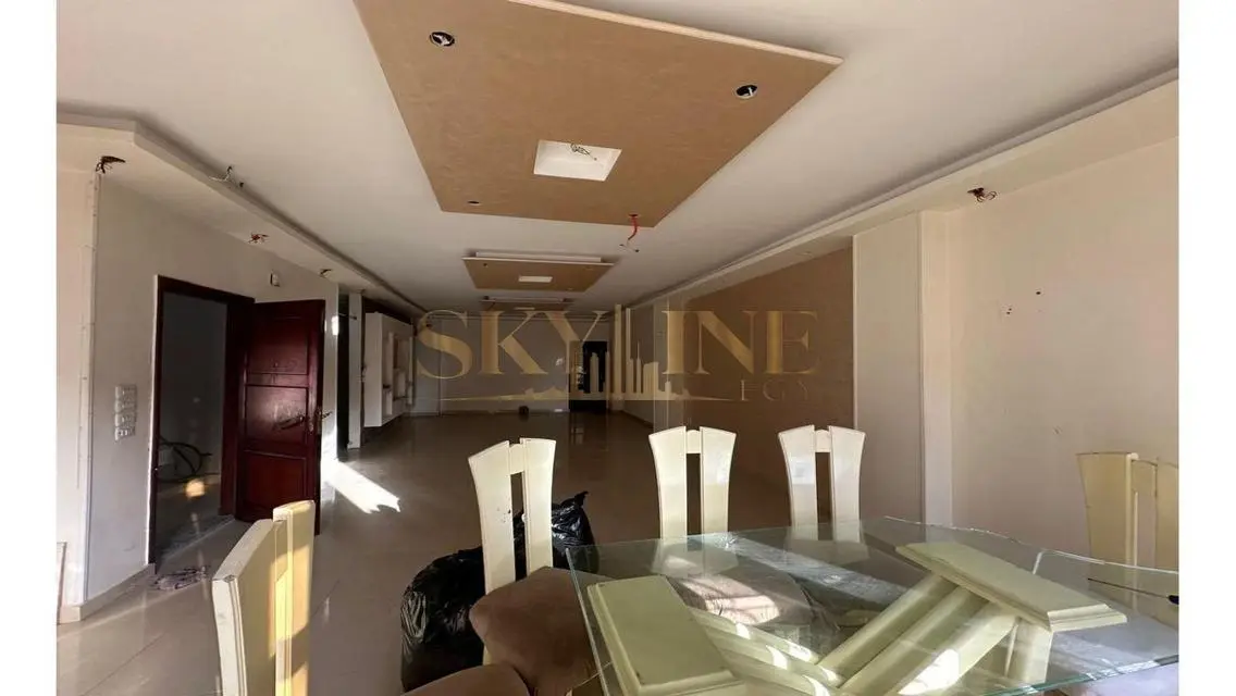 Luxury Apartment in the Sky with Stunning Views