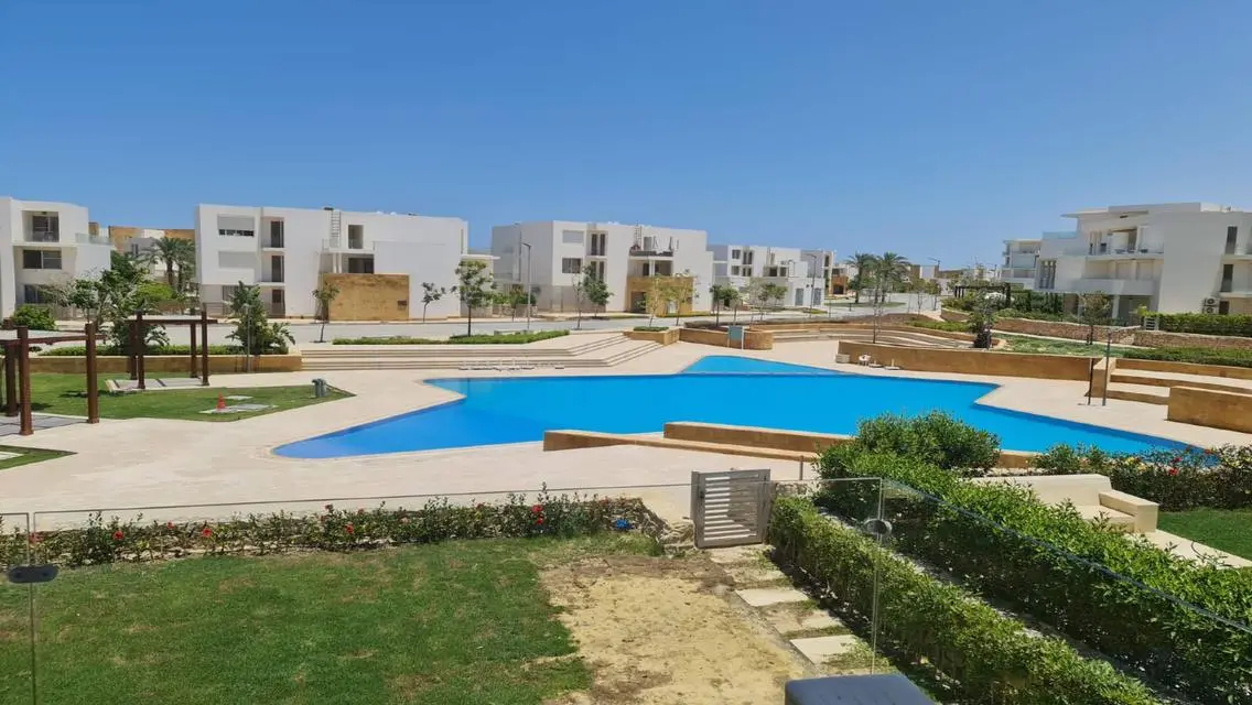 Luxury Apartment with Spacious Design