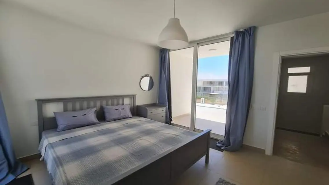 Luxury Apartment with Spacious Design