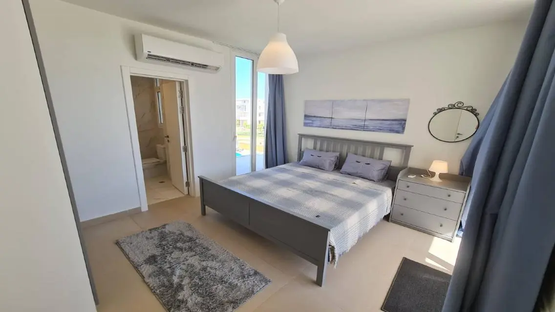 Luxury Apartment with Spacious Design