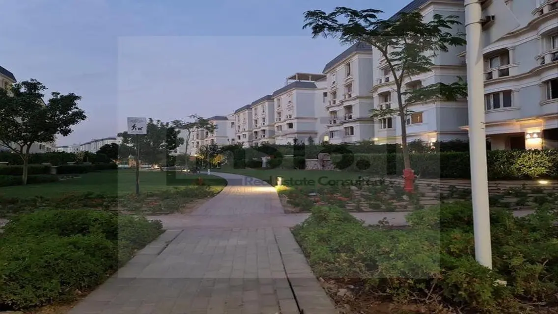 Luxury Villa for Sale in ST81