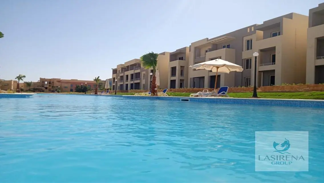 Luxury Apartment with Private Garden and Pool in the City Center